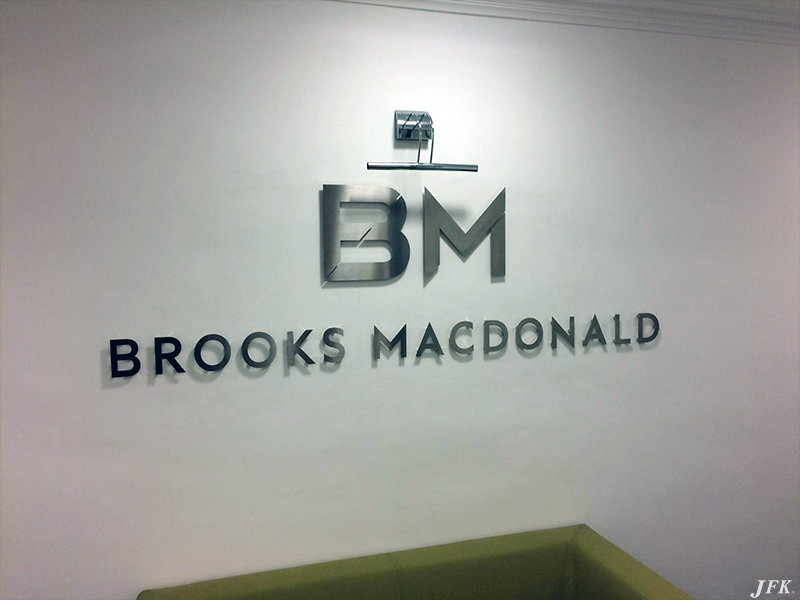 Lettering & Fascias for Brooks Macdonald