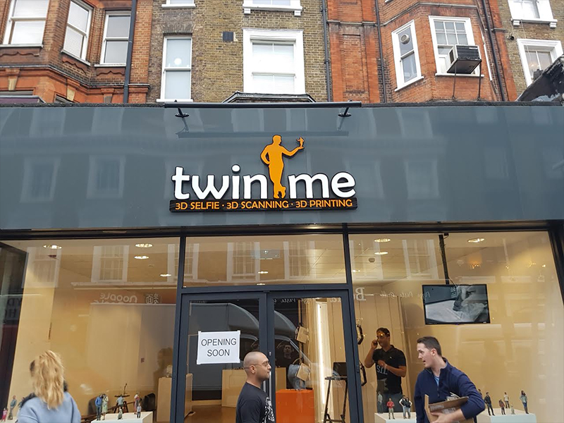 Lettering & Fascias for Twin Me